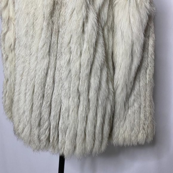 Saga Fox Fur Coat White Cream Gray - Picture 8 of 16